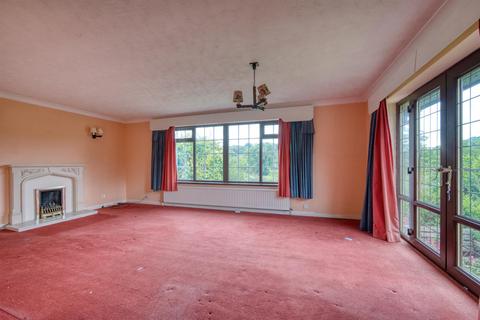 12 Castle Mount Crescent, Bakewell, DE45 1AT