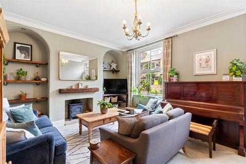 7 Booth Street, Burley In Wharfedale, Ilkley, LS29 7HY