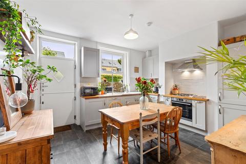 7 Booth Street, Burley In Wharfedale, Ilkley, LS29 7HY