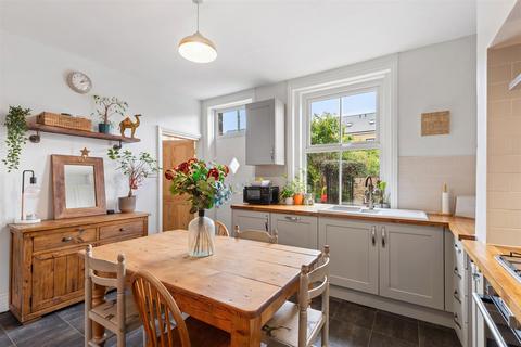 7 Booth Street, Burley In Wharfedale, Ilkley, LS29 7HY