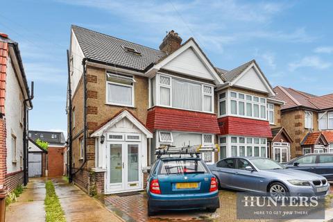 6 bedroom semi-detached house for sale, Greencroft Road, Hounslow