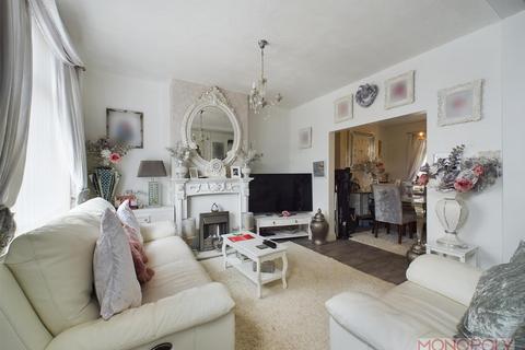 77 Benjamin Road, Wrexham, LL13 8EG