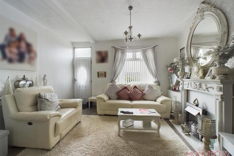 77 Benjamin Road, Wrexham, LL13 8EG