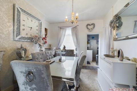 77 Benjamin Road, Wrexham, LL13 8EG