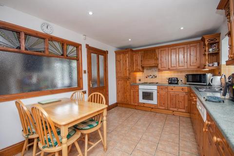 4 bedroom semi-detached house for sale, Embassy Walk, Whitehall, Bristol BS5 7EA