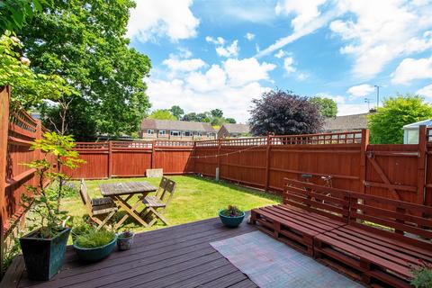 3 bedroom end of terrace house for sale, End-terrace home with open plan living on Fieldway, Lindfield