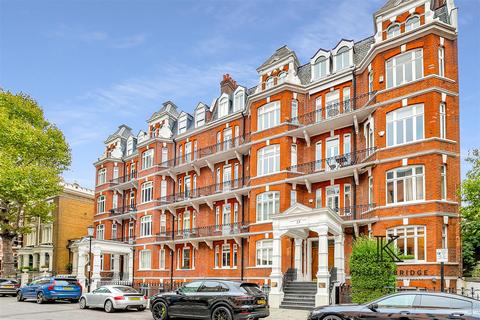 3 bedroom apartment to rent, Holland Park Gardens, London W14