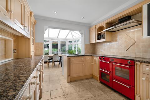 4 bedroom detached house for sale, Vernon Drive, Ascot