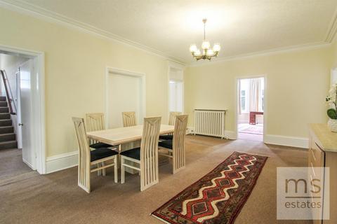 4 bedroom duplex to rent, Clumber Road East, Nottingham NG7