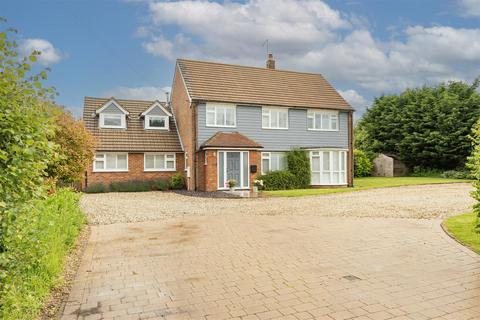 4 bedroom detached house for sale, The Slype, Gustard Wood