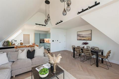 3 bedroom penthouse for sale, Marine Parade, Tankerton, Whitstable