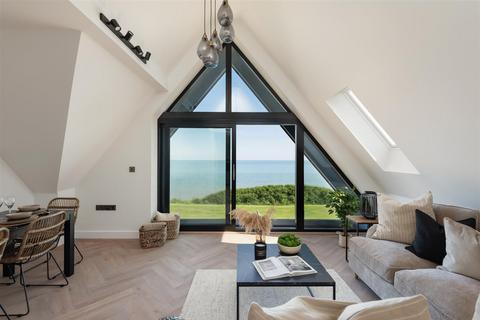 3 bedroom penthouse for sale, Marine Parade, Tankerton, Whitstable