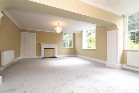 2 bedroom flat to rent, The Old Rectory, Low Catton