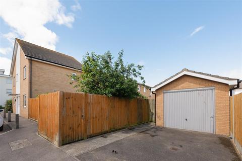 3 bedroom end of terrace house for sale, Olympia Way, Whitstable