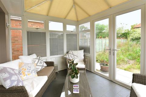 3 bedroom detached bungalow for sale, Eva Avenue, York