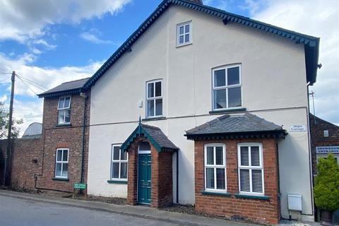 3 bedroom detached house to rent, Hope Cottage, Water Lane