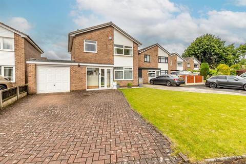 3 bedroom detached house for sale, Pinewood, Sale