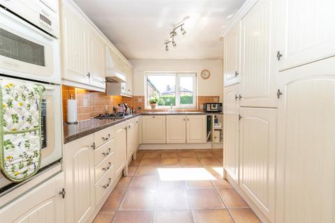 3 bedroom semi-detached house for sale, Ravenstone Drive, Sale