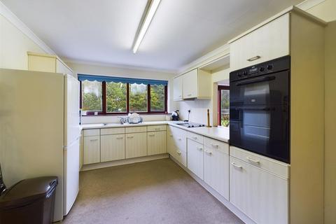 4 bedroom detached bungalow for sale, Trethiggey Crescent, Quintrell Downs TR8