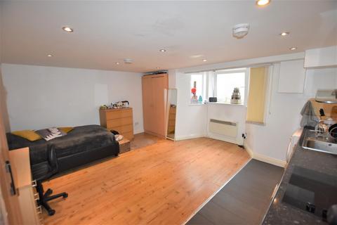 Studio to rent, Fosse Road North, Leicester, LE3