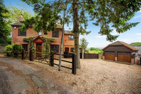 3 bedroom detached house for sale, Little Hill, Great Billington, LU7 9HE