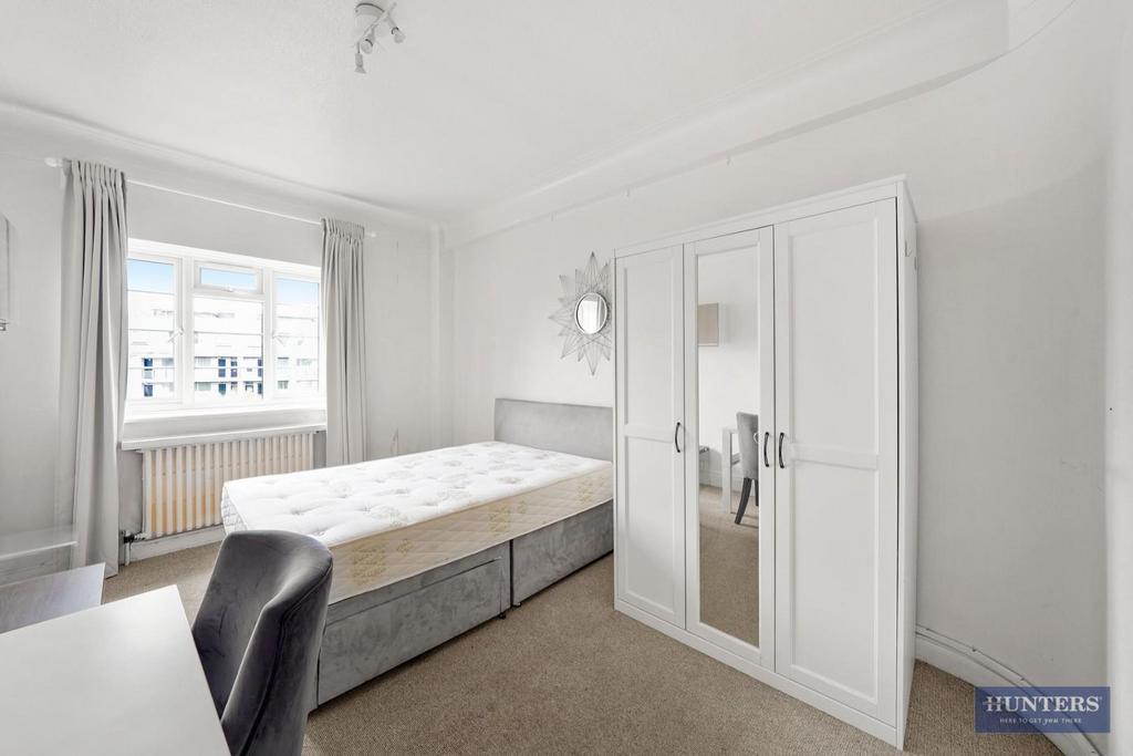 Regency Lodge - vg DTNHk Img UPCLd C8bm O.jpg