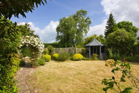 3 Common Road, Malmesbury, SN16 0HN