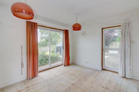 3 Common Road, Malmesbury, SN16 0HN