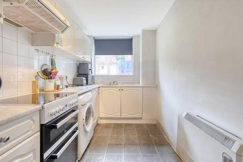 2 bedroom apartment for sale, Firsgrove Crescent, Warley, Brentwood