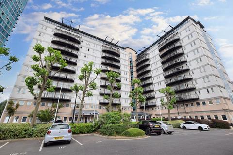 1 bedroom apartment for sale, High Street, London