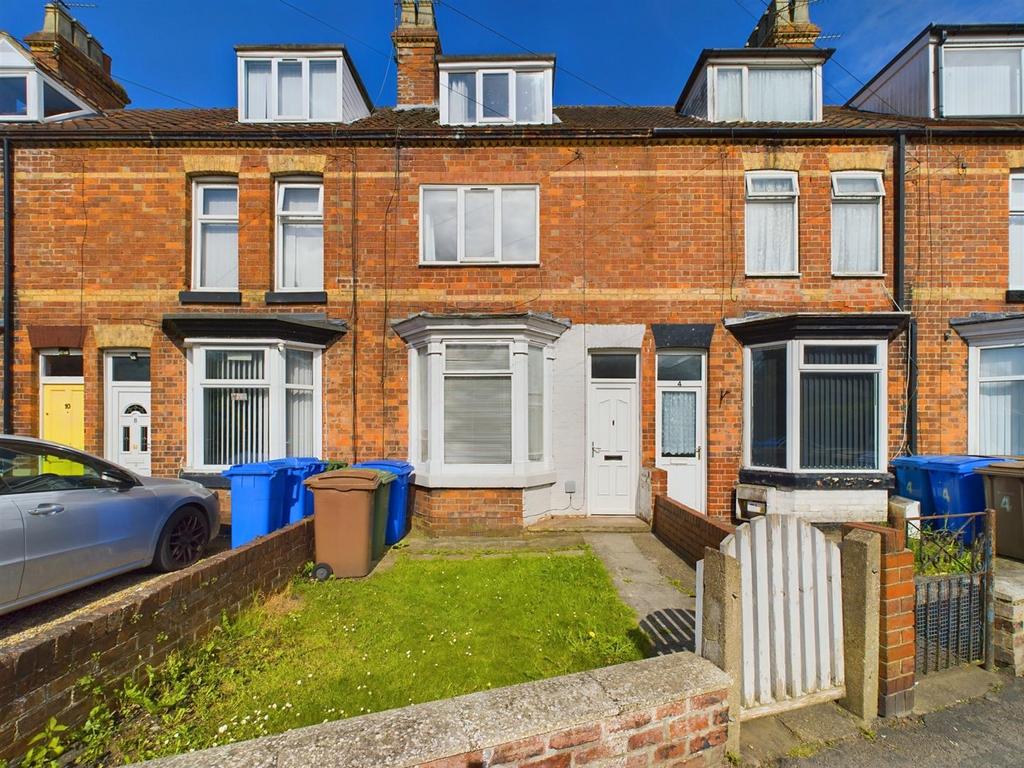 St. Johns Walk, Bridlington 3 bed terraced house for sale £119,950