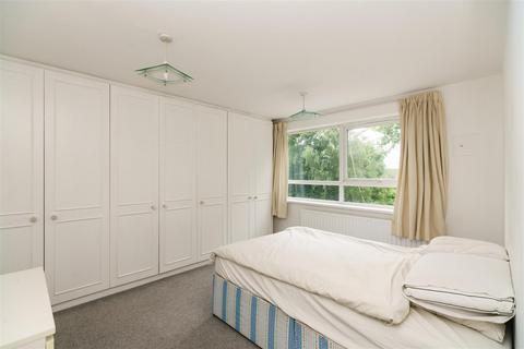 2 bedroom apartment for sale, Greenacres, Hendon Lane, Finchley, N3