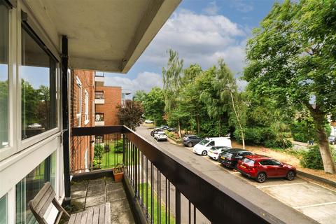2 bedroom apartment for sale, Greenacres, Hendon Lane, Finchley, N3