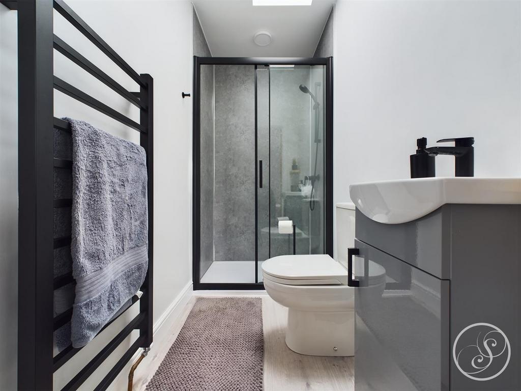Ensuite Shower Room