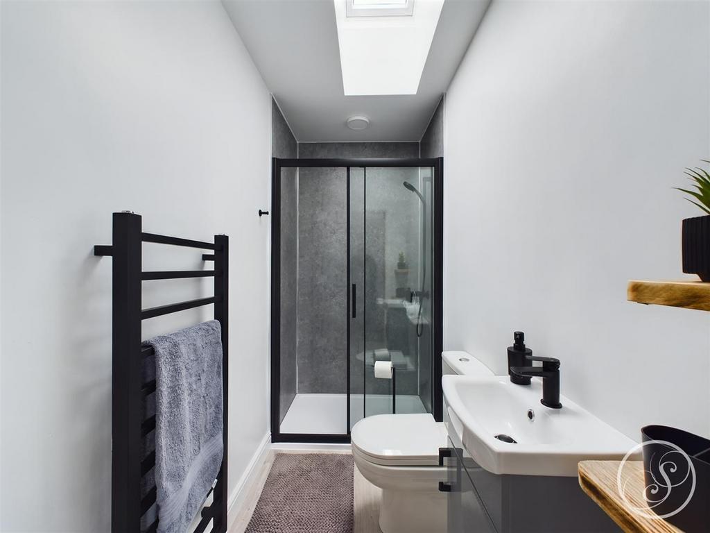Ensuite Shower Room