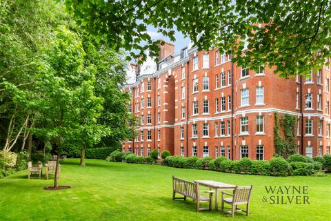 3 bedroom apartment to rent, East Heath Road, Hampstead, NW3