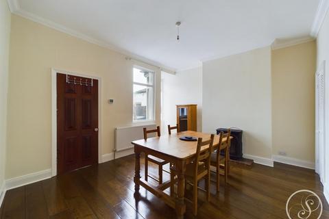 4 bedroom terraced house for sale, Green Lane, Leeds