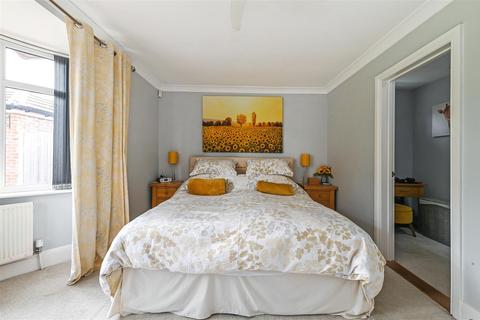 80 Bedhampton Road, Bedhampton, Havant, PO9 3EZ