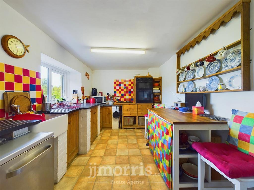 Kitchen / Utility