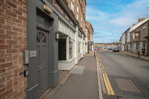 2 bedroom flat for sale, Regent House, 3 Market Place, Thirsk