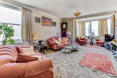 2 bedroom flat for sale, West Parade, Worthing