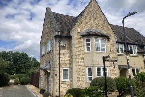 3 bedroom semi-detached house for sale, Gresley Drive, Stamford