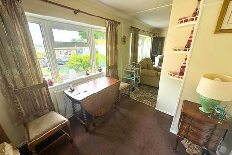 2 bedroom park home for sale, Cringles, Silsden, Keighley