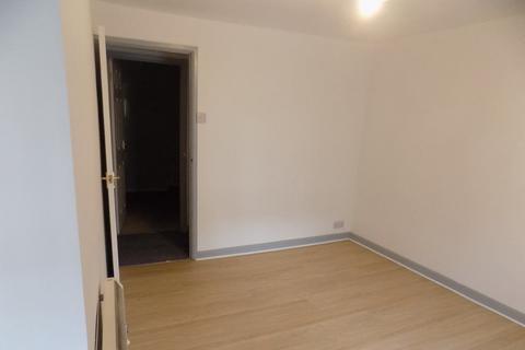 1 bedroom flat to rent, Commercial Street, Ystalyfera, SA9 2HR