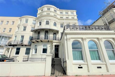 2 bedroom flat for sale, Marine Parade, Brighton