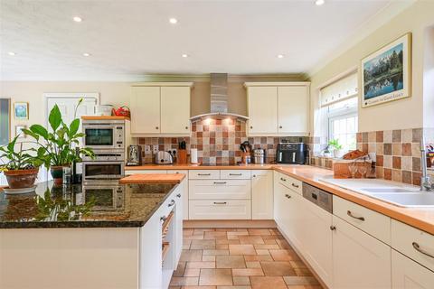4 bedroom detached house for sale, Pine Grove, West Broyle, Chichester