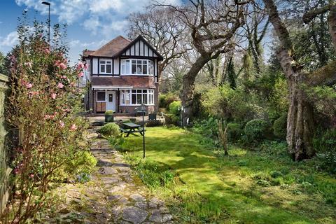 4 bedroom detached house for sale, Burgess Road, Southampton, Hampshire