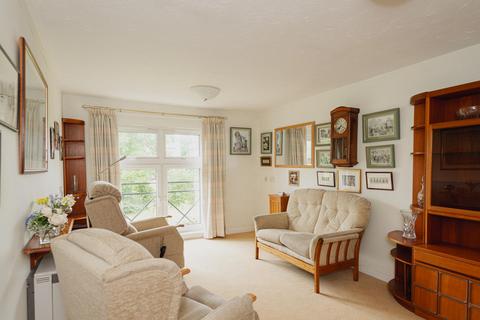 2 bedroom apartment for sale, Belmont Road, Leatherhead KT22