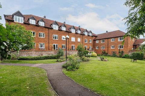 2 bedroom apartment for sale, Belmont Road, Leatherhead KT22