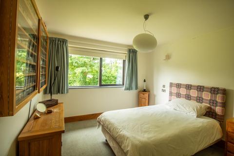 6 Finchs Field, Little Eversden, Cambridge, CB23 1HG